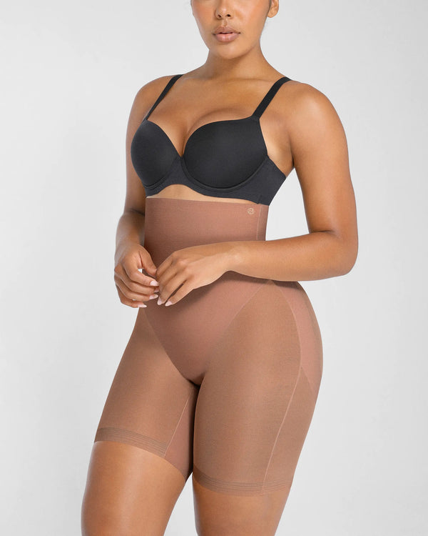 AirSlim® Mesh Smooth Butt-Lifting Shorts
