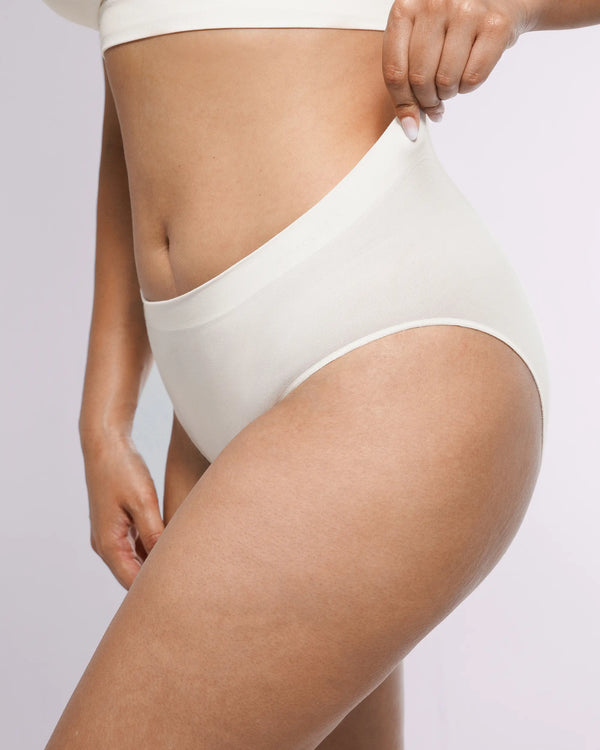 OceanHug™ Oyster Reborn Smoothing Brief