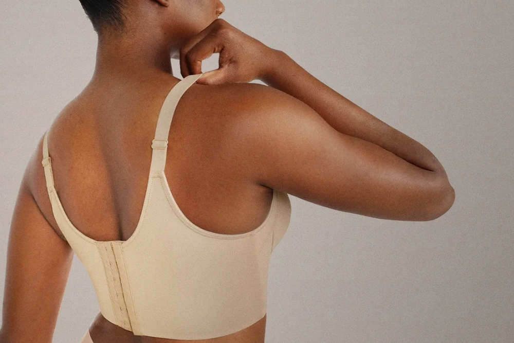 How to Deal with Back Fat and Side Boob Spillover? The Complete Guide to Choosing a Back-Smoothing Bra
