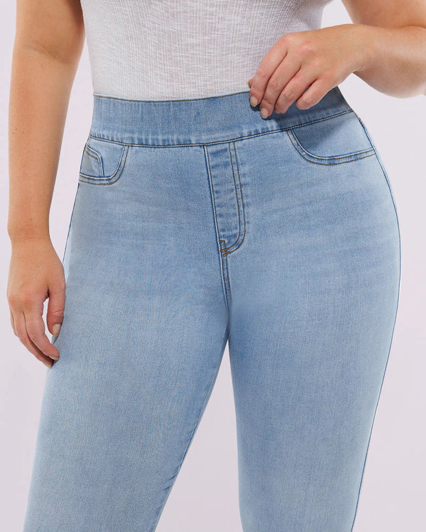 Bare Essentials™ High-Waisted Padded Hip Skinny Jeans