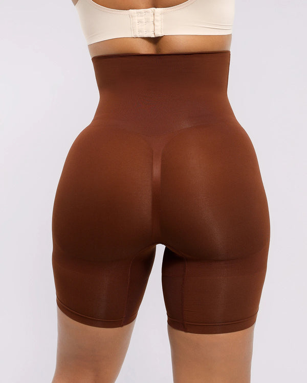 Bare Essentials™ Skin Flow™ Everyday Shaping Short