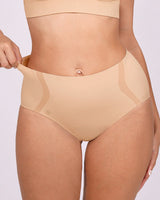 Curve Code™ Contour Comfy Smoothing Brief