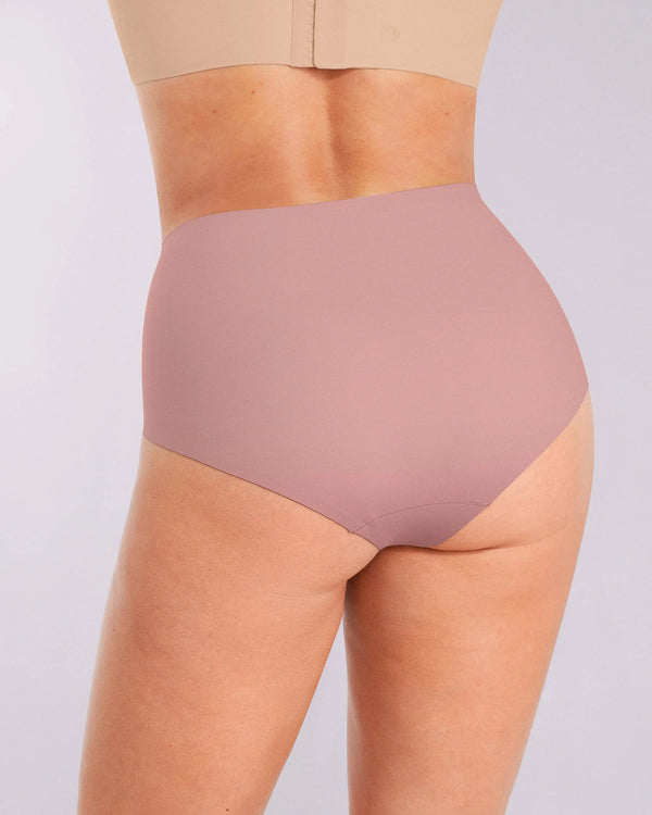 Curve Code™ Contour Comfy Smoothing Brief