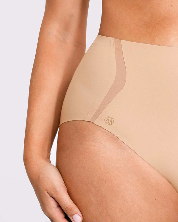 Curve Code™ Contour Comfy Smoothing Brief