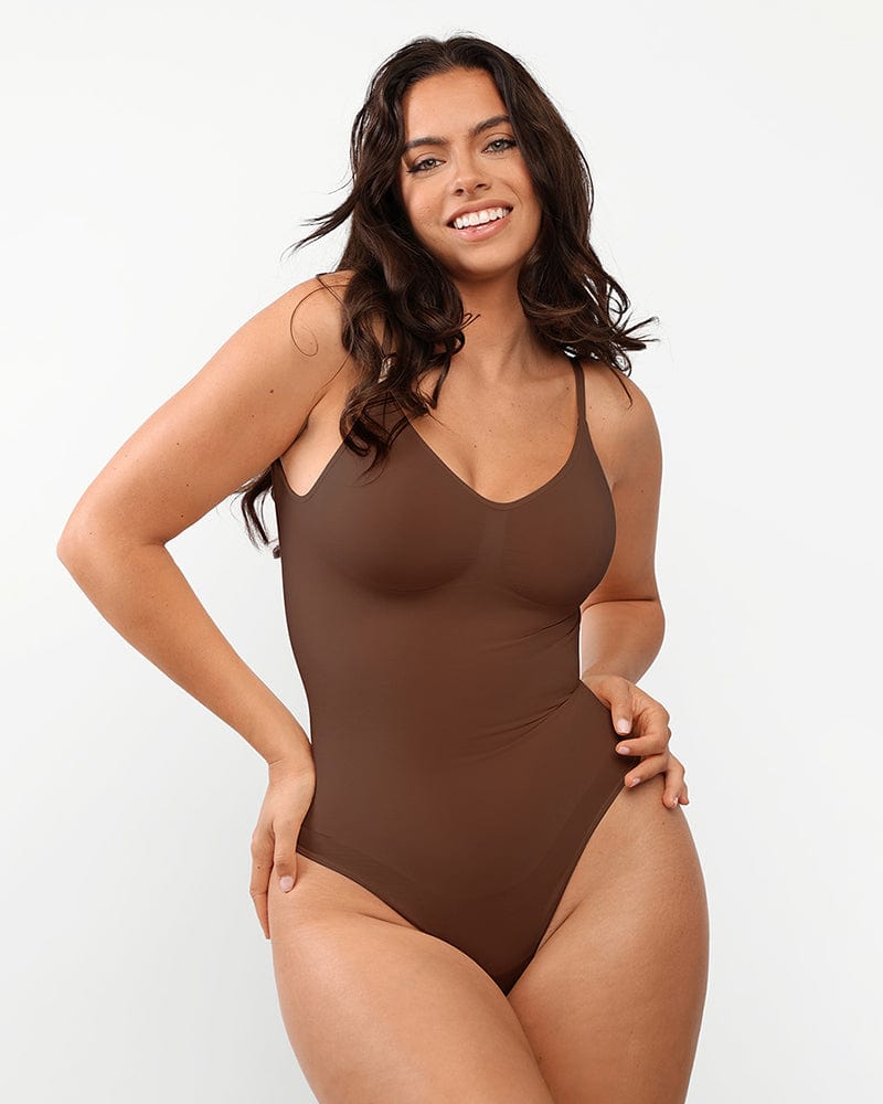 The Smoothing Lace Shapewear Bodysuit has so many features. Heres